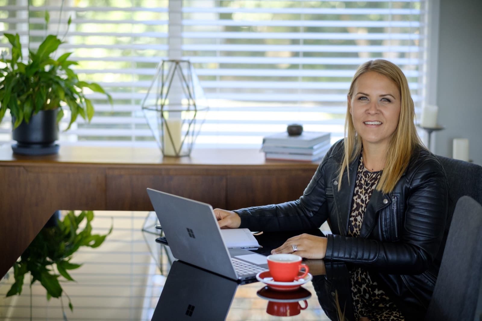 What does a recruiter do?